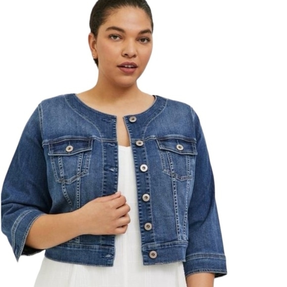 Torrid Women's Blue Denim Cropped Jacket